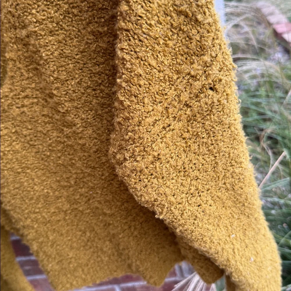 Free People Ladies S Finders Keepers Mustard Yellow V-Neck Sweater